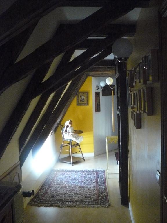 Chambres D'Hotes & Gites Pouget Les Eyzies Rom bilde