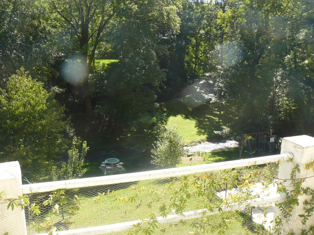 Chambres D'Hotes & Gites Pouget Les Eyzies Rom bilde